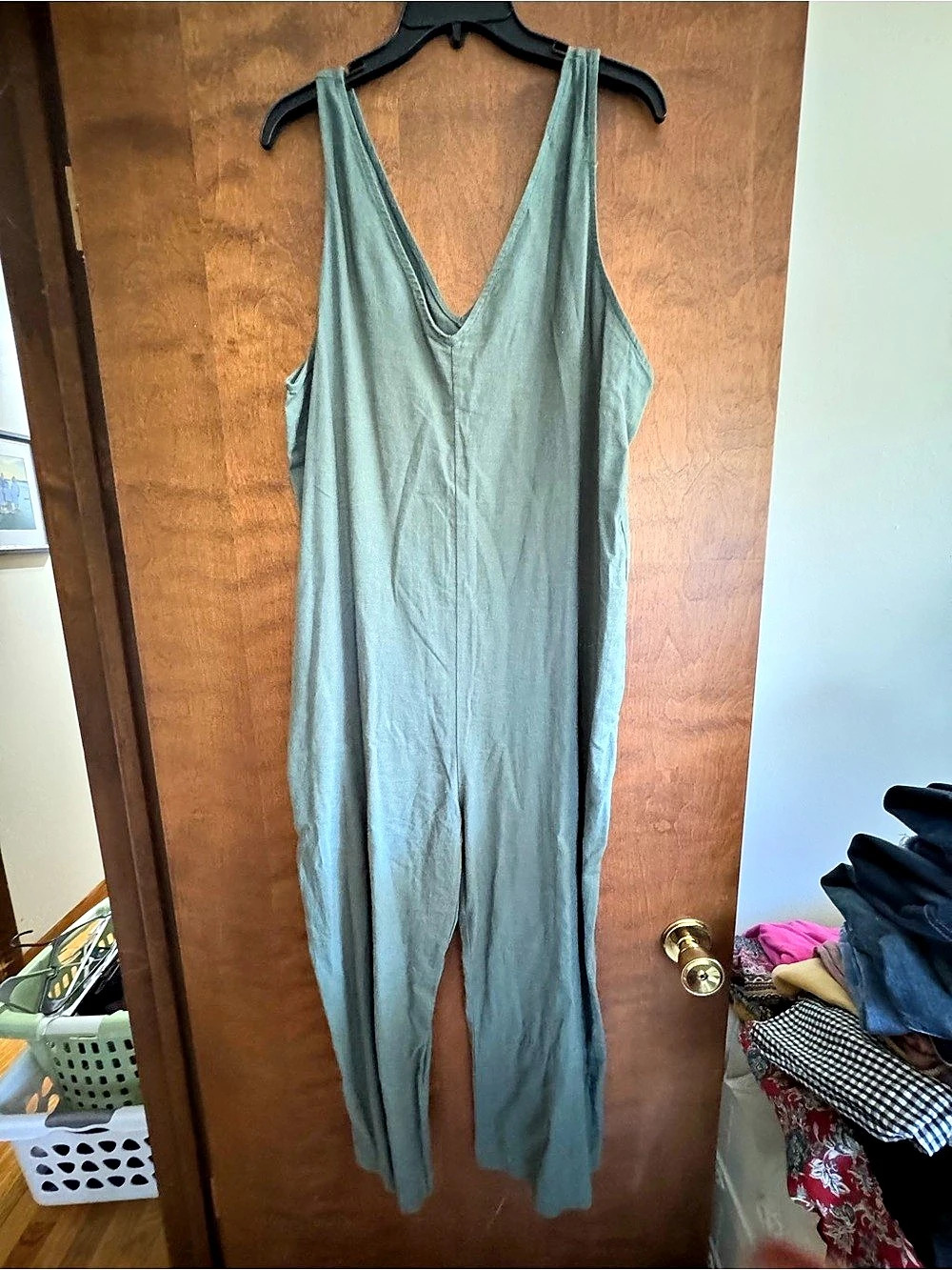 Wide Leg Jumpsuit in Green Size Large Like New